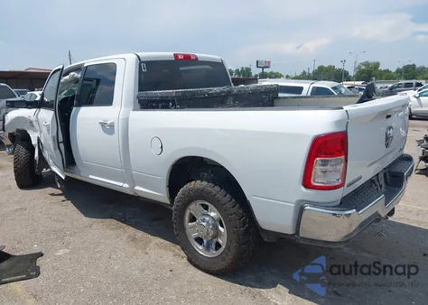 2019 Ram 2500 Big Horn 4X4 6'4 Box from USA, damaged, VIN 3C6UR5DL7KG620942